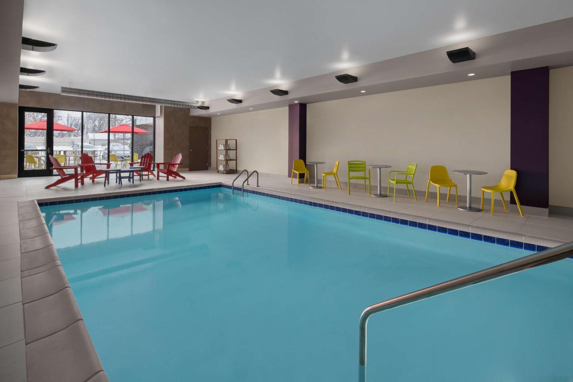 Home2 Suites By Hilton Des Moines At Drake University Eksteriør billede