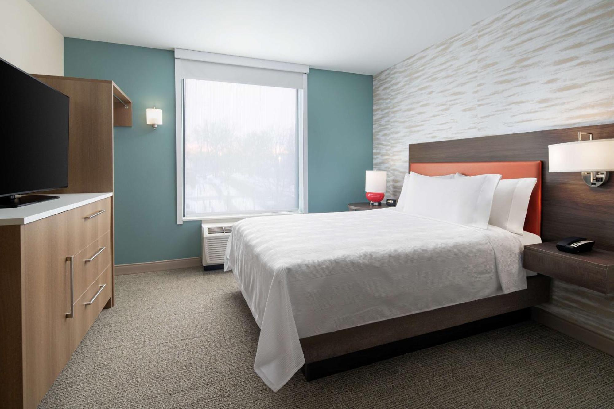 Home2 Suites By Hilton Des Moines At Drake University Eksteriør billede