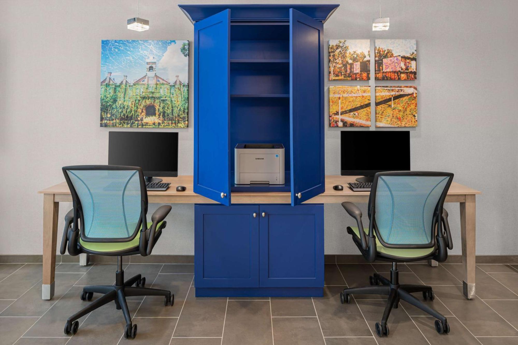 Home2 Suites By Hilton Des Moines At Drake University Eksteriør billede